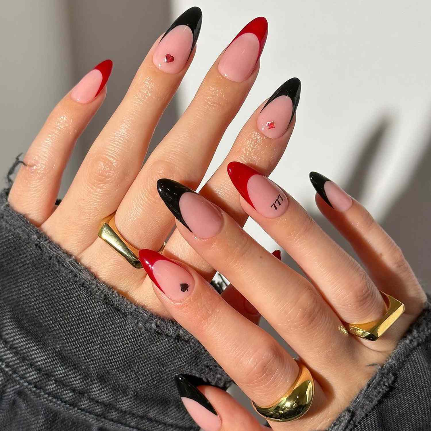 red nails designs