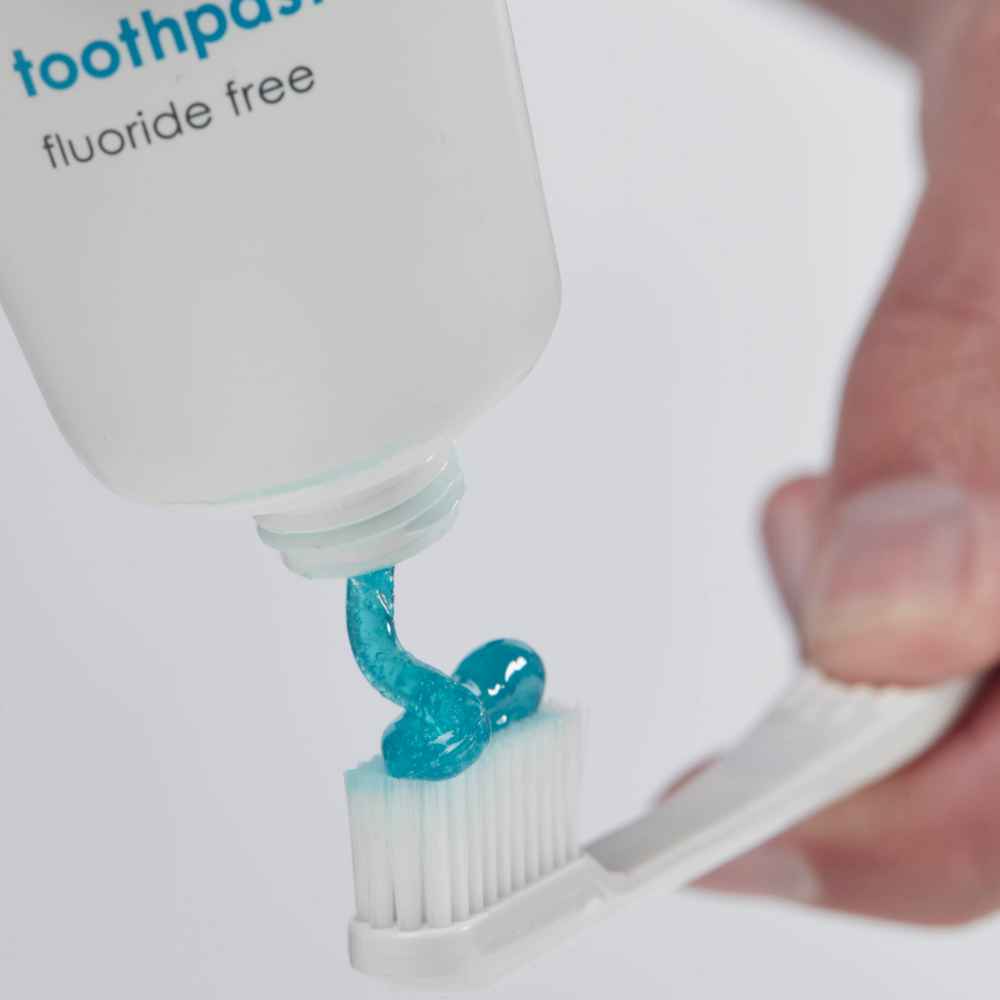 titanium dioxide in toothpaste